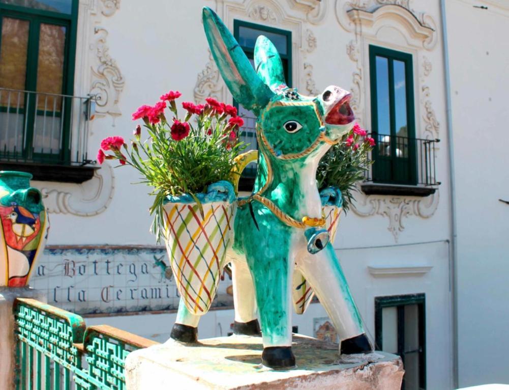 Holiday House Il Castello Di Anna Apartment Vietri Luaran gambar